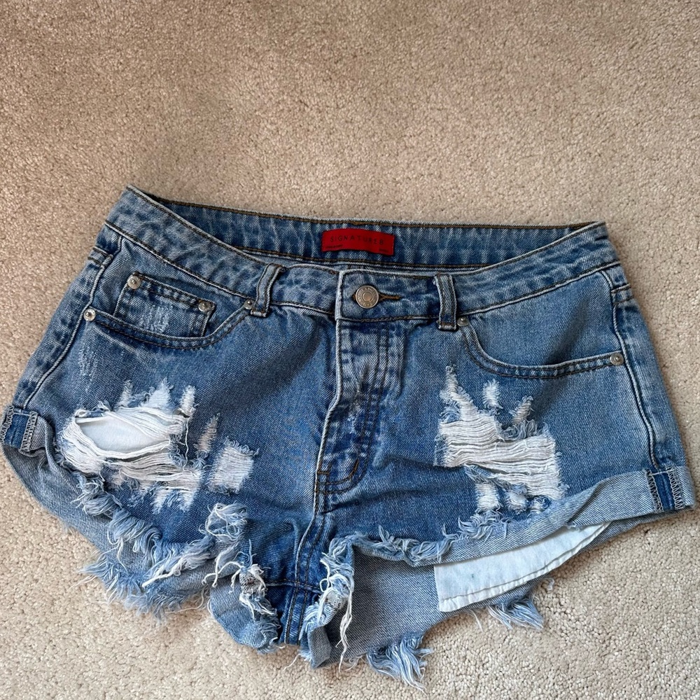Signature 8 Jean Shorts